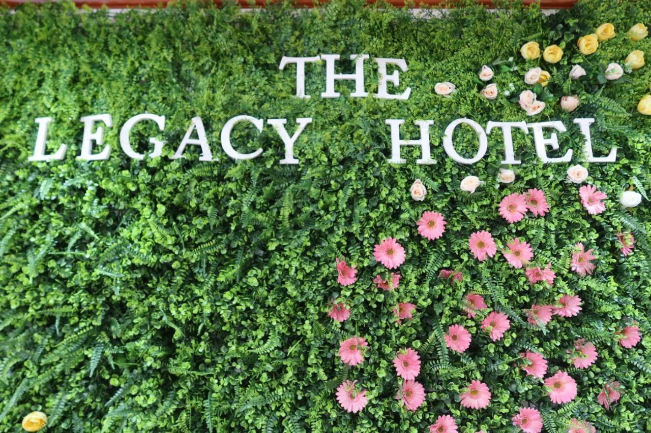 The Legacy Hotel Tayabas Exterior foto