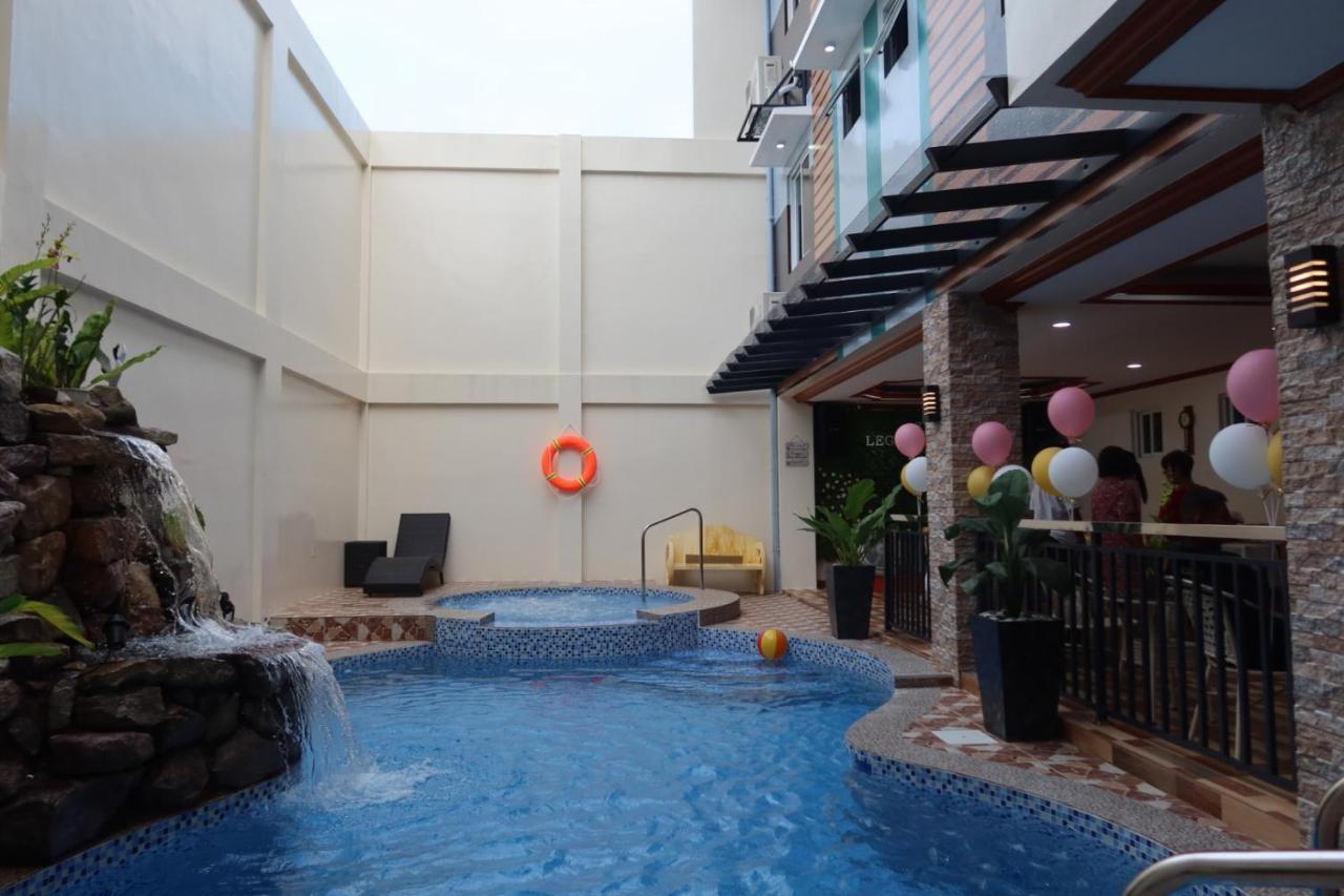 The Legacy Hotel Tayabas Exterior foto
